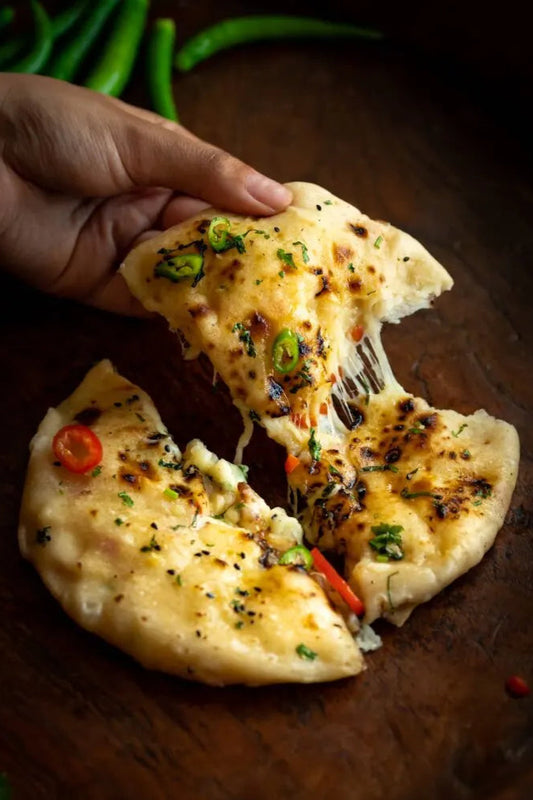 NAAN DE QUESO Y CHILE