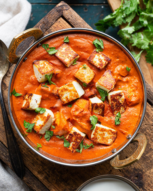 Paneer con mantequilla